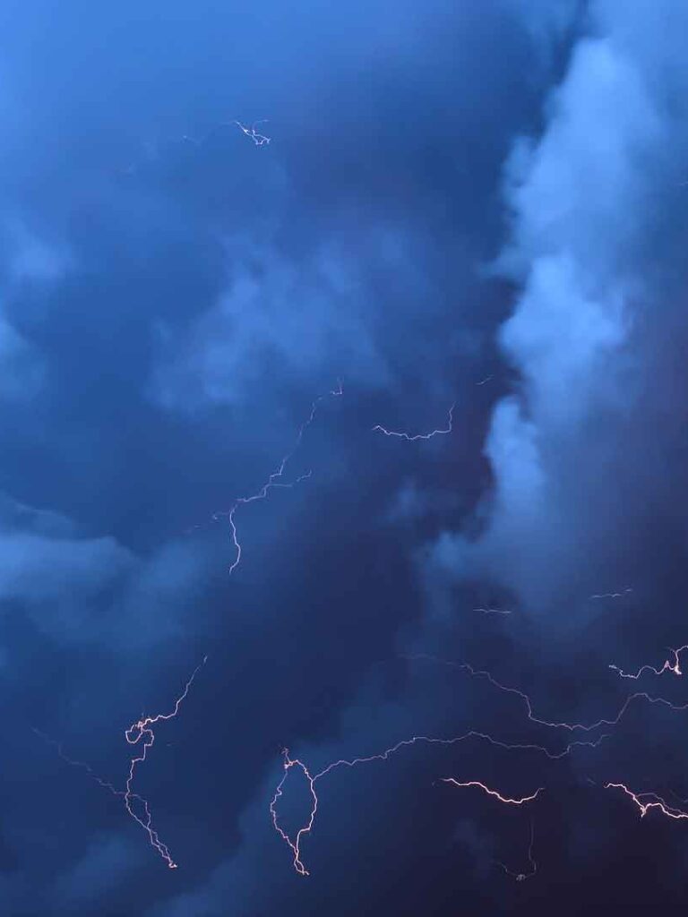 thunderstorm-3430471